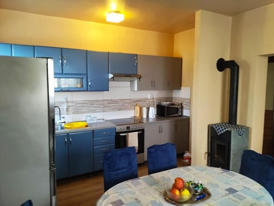 Apartment In Nin With Terrace, Air Conditioning, Wi-Fi Exterior photo
